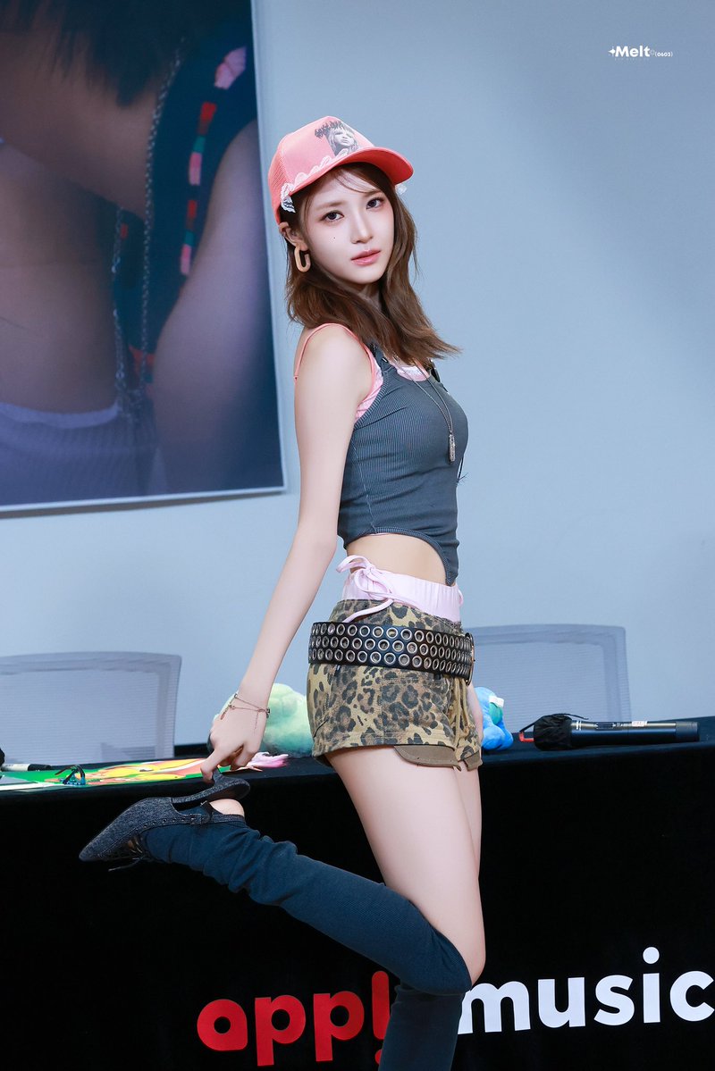 Melt0603's tweet photo. 힐 콘셉트👠
#HITGS #힛지스
#VV #비비 https://t.co/3dXZXhQy7u