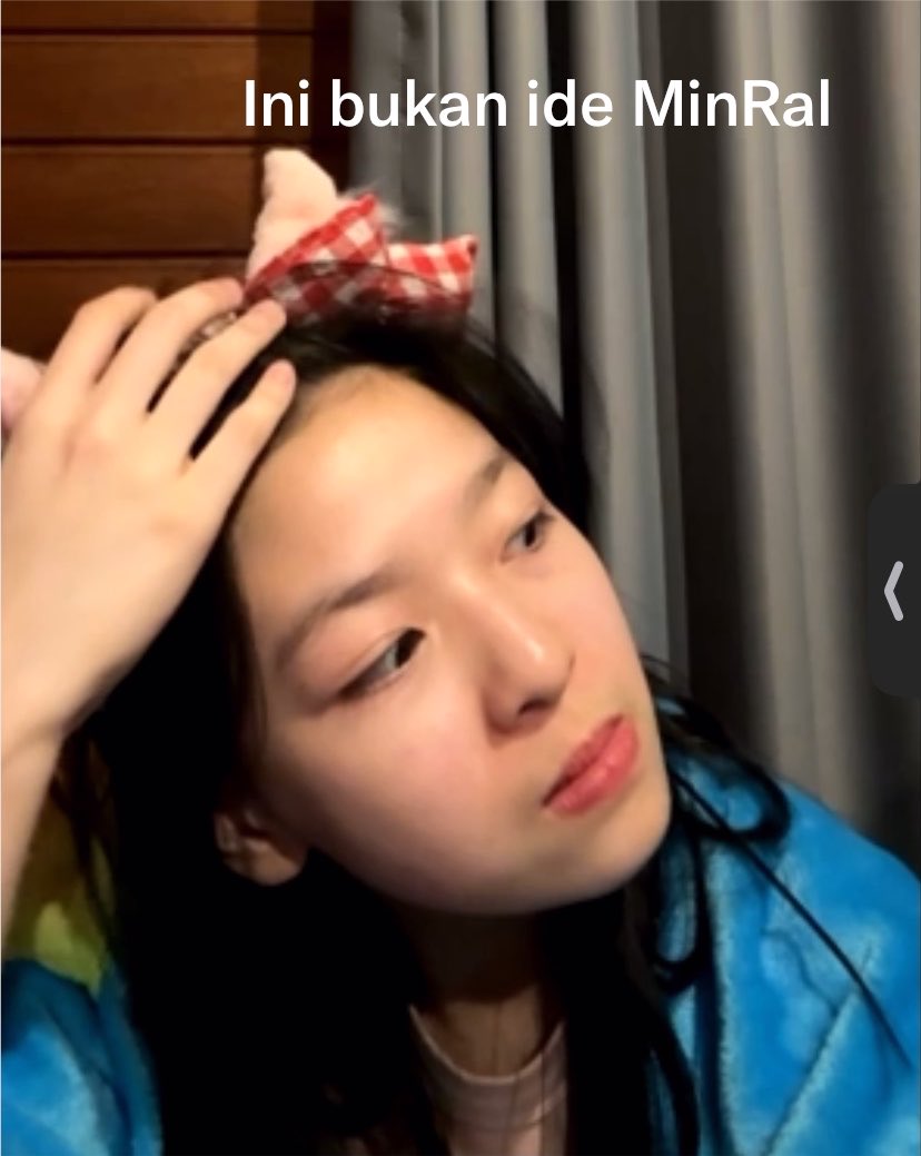 Ralvandra_INA's tweet photo. Oohallooo selamat pagi yes yess!! 
Berhubung MinRal tau kalian gabut (iya in😤) nih MinRal kasih lapangan pekerjaan di jidat boscil🥰 
Tapi klau boscil live/vc JANGAN PADA CEPU YAH😤🫵

#PaLyne https://t.co/5o5vBYaqzJ