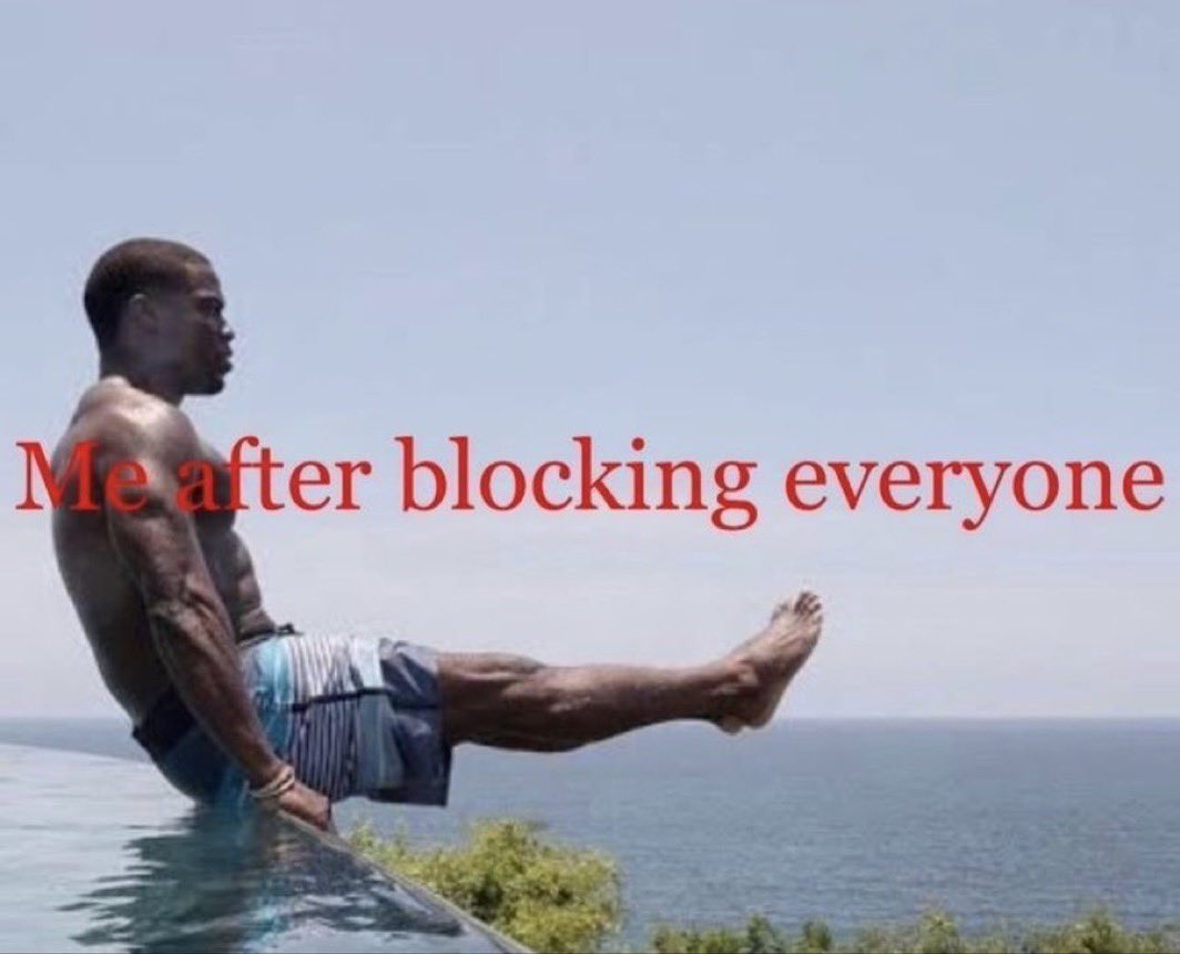 Mechakusblade's tweet photo. Whenever someone blocks me I get a little sad then block them back https://t.co/DZOXttN5E6