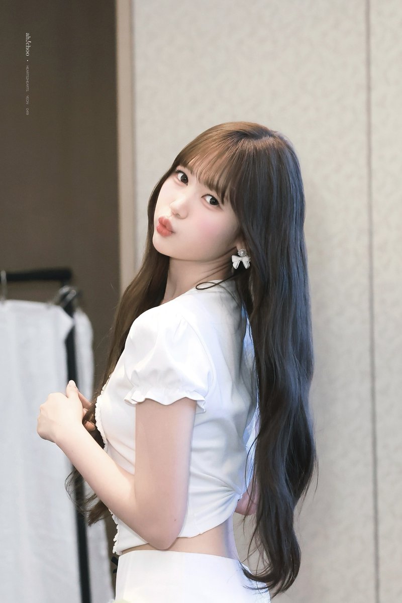 ahchoo_yeon419's tweet photo. 260731 #예온 #YE_ON #하츠투하츠 #Hearts2Hearts https://t.co/ZUWDsYxILd