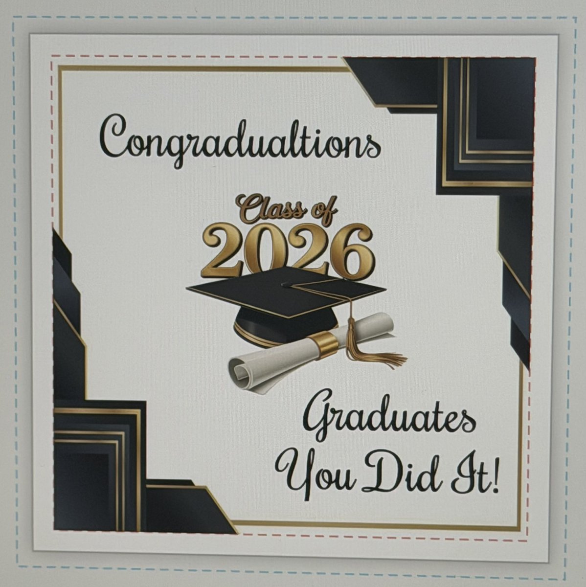 stephi131708's tweet photo. Graduation labels 👩‍🎓👨‍🎓 https://t.co/fKxspcB35G