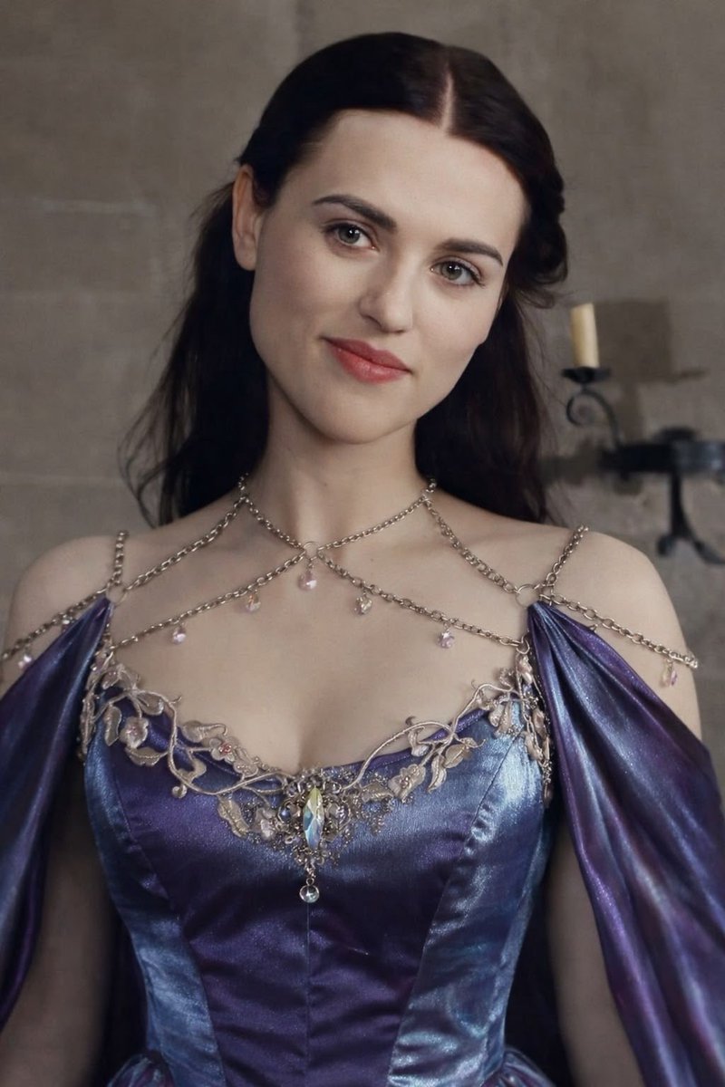 NoobScreenshot's tweet photo. Katie McGrath Morgana https://t.co/roPej3W9vh