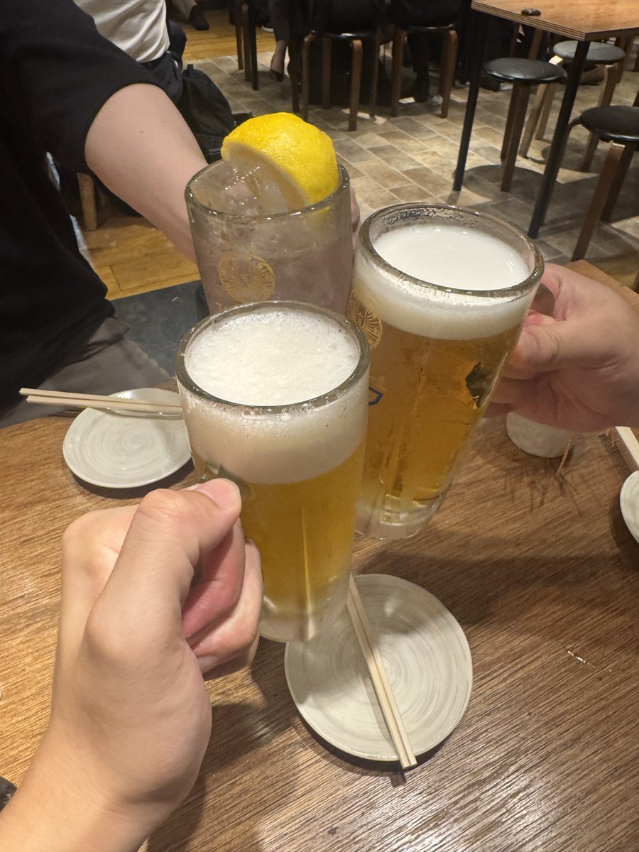 kcat151's tweet photo. 撮りっぱなしになってた笑
前夜祭も盛り上がりました🍺ほぼポケカの話した記憶ない笑 https://t.co/3BuhtFO6Tq