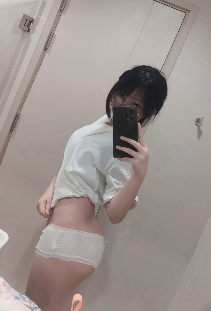 kamrrn__'s tweet photo. หิวชาเขียวว #20y https://t.co/sqC6t81WY6