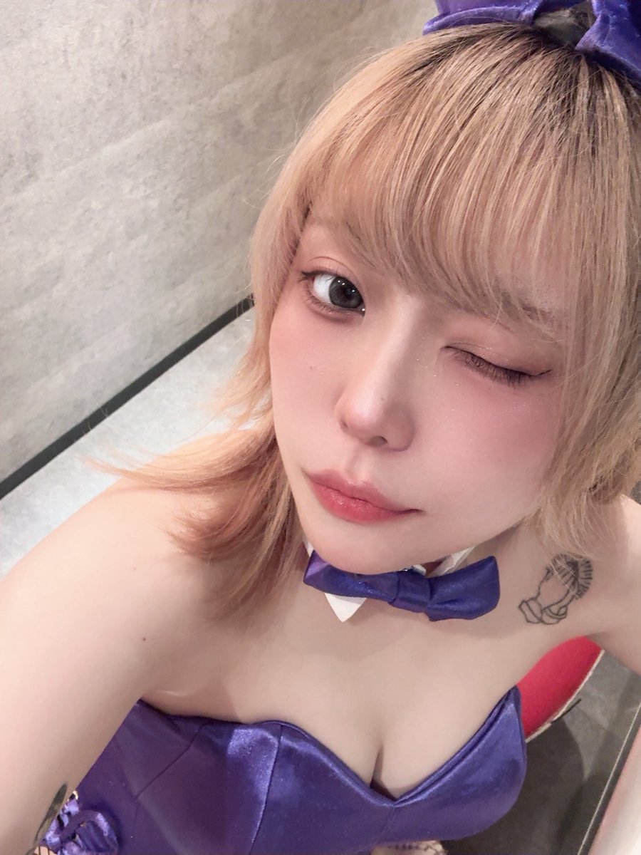 EBISU_st's tweet photo. 1日の出勤情報
🐰かなでちゃん
🐰れなちゃん
🐰ありさちゃん
🐰あすかちゃん
🐰りなちゃん
🐰うみちゃん
🐰みうちゃん
🐰ききちゃん

9周年イベント最終日💘
お祝いしていただけると嬉しい🎉
19時OPEN

＃ガールズバー
＃池袋
＃池袋西口
＃池袋ガールズバー
＃バニーガール
＃飲み放題
＃コンカフェ https://t.co/SOEWbZQAk1