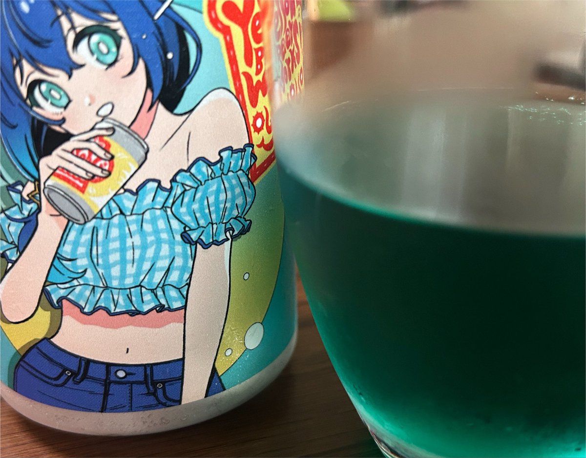 kashikomari_ch's tweet photo. 着々と長野に集まっているな🥳🫶
すでに��んでるやつもいるな🥳🍺
ちゃんまりもすでに飲んでいるぞ🥳🍺🍺🍺これおいし！

みんな熱中症対策忘れずね！！
直射日光を避ける行き方としては、長野駅から長野電鉄に乗り換えて「権堂」で降りて、権堂アーケードを突き���たりまで進むと会場あります！ https://t.co/aR3yN8c2Fp