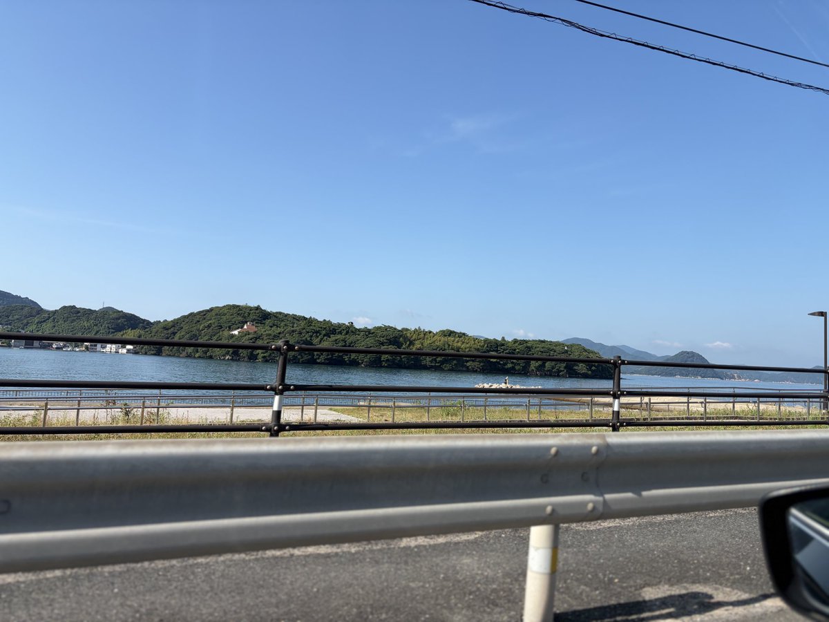 C_Rabbit404's tweet photo. うみがきれいなの https://t.co/N6ghCPkWBa
