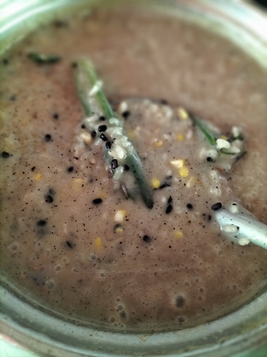decaddust's tweet photo. Wala pa kame ulam pero may meryenda na 😄😁 https://t.co/h2JLsl5lMg