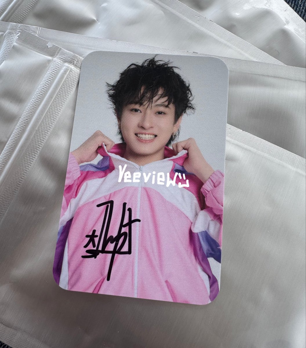 jk_4485's tweet photo. กรี้ดดดดด น้องเวฟรักพี่!ได้การ์ดไซน์😭😭😭 https://t.co/jIUrZHCGB8
