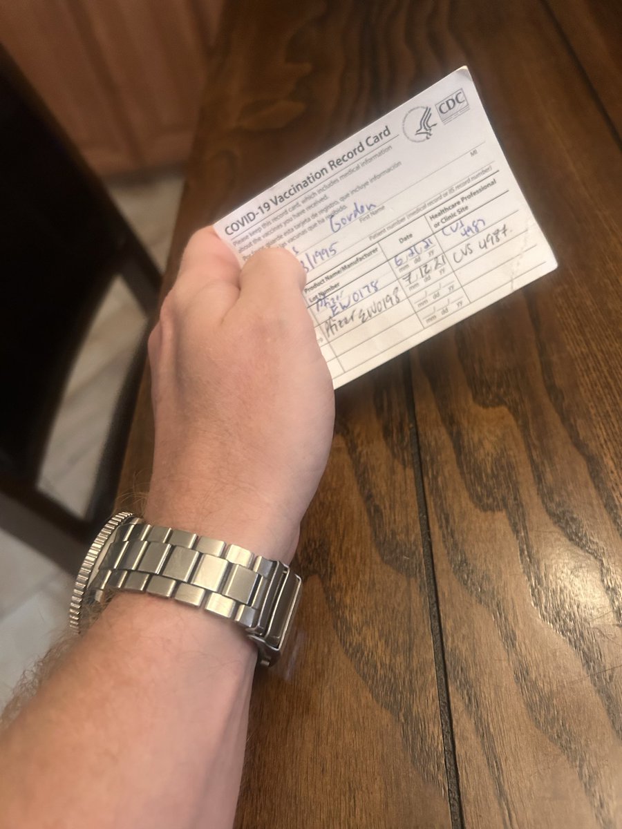 Gordon_GHIII's tweet photo. @elonmusk My lense is I had all my other vaccines and didn't have any illness. Those are the facts I have to report. The phizer shots did not work for me. 🇺🇸 https://t.co/sHomzC095F