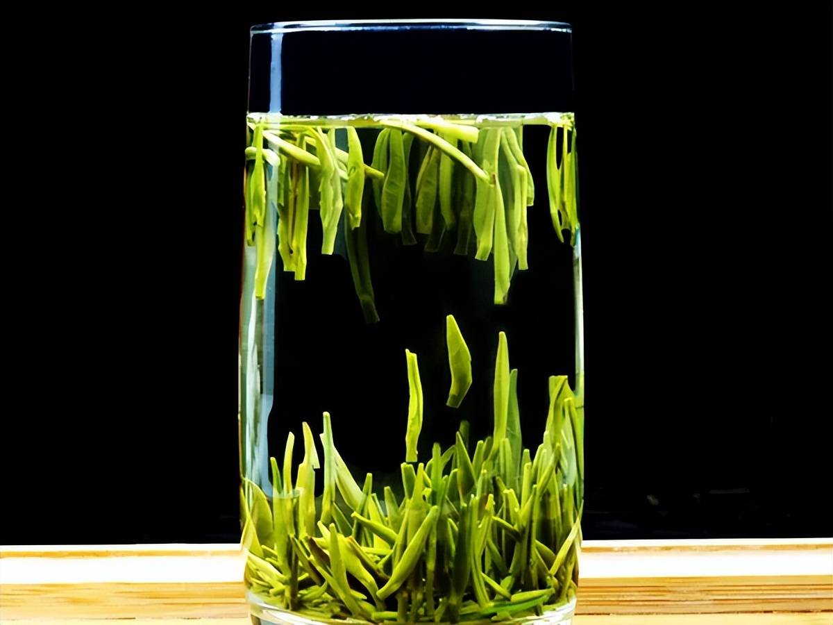 izizoxx's tweet photo. [试了朋友安利的无人果茶机！扫码选料10秒出杯，不用等不尴尬，把便利店同款果茶成本砍半，今日份快乐是机器给的]， https://t.co/6UNIGUz9LA