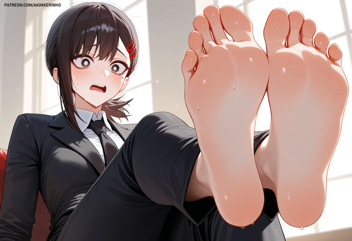 Akinkerinho's tweet photo. Kobeni Higashiyama, from Chainsaw Man

#feet #soles #sweaty #suit https://t.co/jvS6BnnmyS