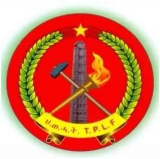 mrgenuine's tweet photo. መሸሽ ያደርጋል ኮምሸሽ‼️
          <<<ስማ>>>

ፋኖ ከወያኔ ጋር ሊሰራ ነው ብሎ ከመሸሽ ፋኖ የበለጠ ማጠናከር ብቸኛው መፍትሄ ነው። መቼም ህወሓት ወደ ብልፅግና አገዛዝ እየተኮሰ ፋኖ ወደ ህወሓት ሊተኩስ አይችልም። ለሶስት ዓመት በድሮን የጨፈጨፈውን የብልፅግና አገዛዝ ላይ ለምን ተኮሳችሁበት ብሎ ፋኖ ህወሓትን ይቃወም ማለት ዓለም ላይ የሌለ ሎጅክ ነው። ወደ ጠላትህ የሚተኩስ ሀይል ሁሌም by default አጋርህ ነው። ችግር የሚመጣው የጋራ ጠላታቸውን ተሳክቶላቸው ሲጥሉ ብቻ ነው ለዛ መፍትሄው ደግሞ ፋኖን ማጠናከር #ብቻና_ብቻ ነው።