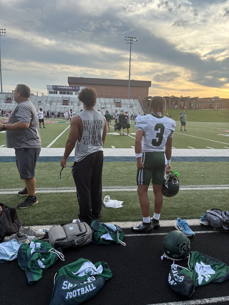 Hill27418Jr's tweet photo. Webb vs South doyal scrimmage https://t.co/CrF4pc4COY
