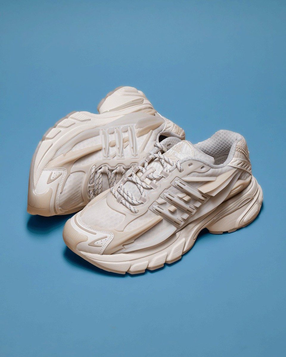 Sneaker Shouts™ tweet media