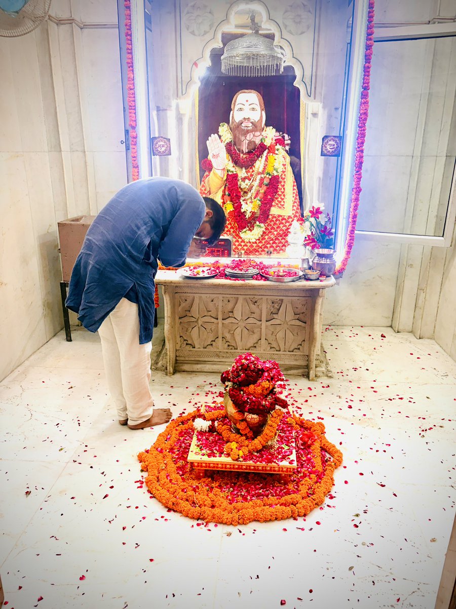 ChTarunKumarBJP's tweet photo. गुरु रविदास जी के समता, सामाजिक समरसता और मानवता के विचारों को जन-जन तक पहुँचाने का संकल्प ही ‘गुरु रविदास समरसता संकल्प अभियान’ का उद्देश्य है।

#GuruRavidas #SamrastaSankalpAbhiyan https://t.co/sGaRsTAtam