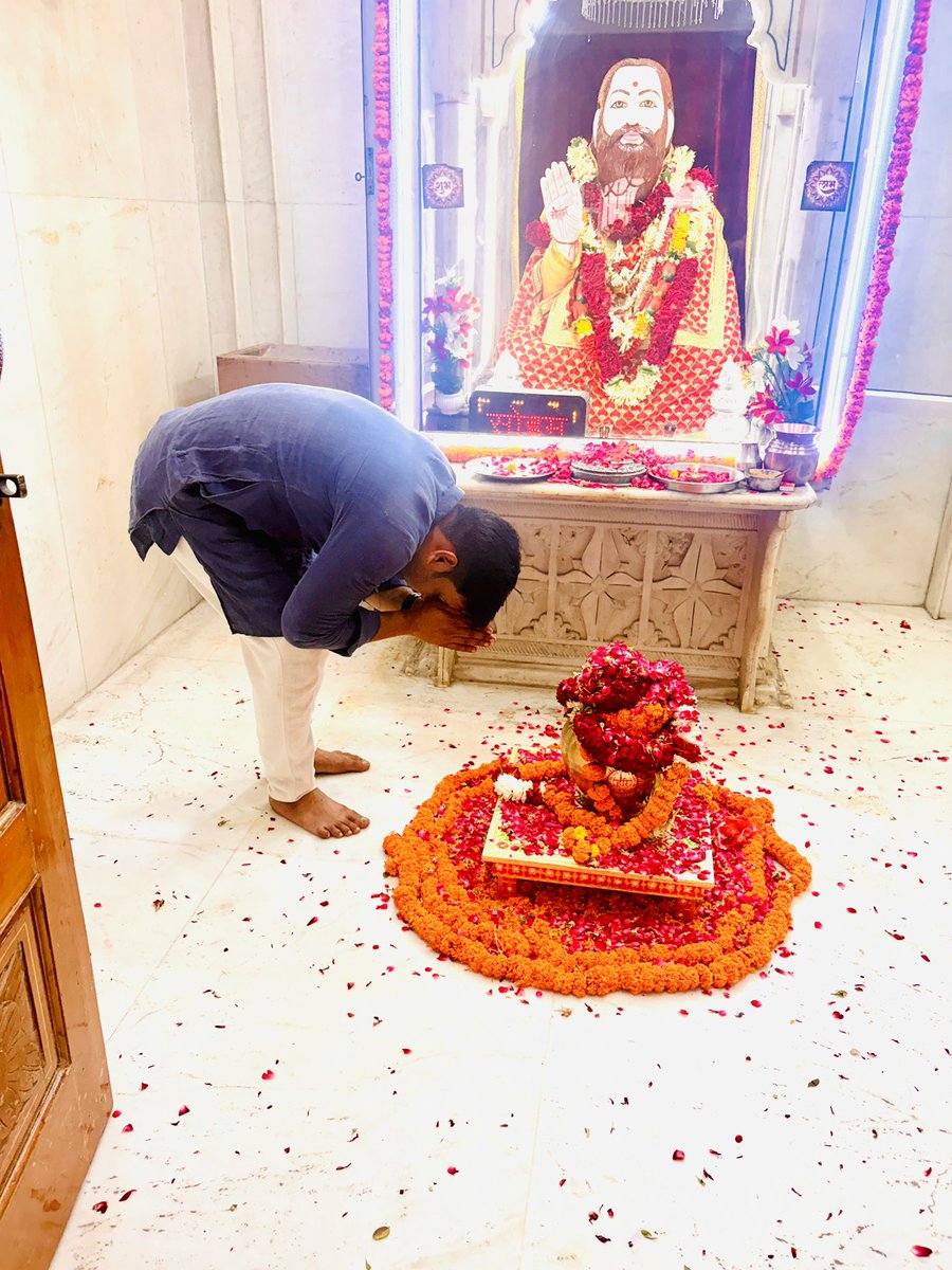 ChTarunKumarBJP's tweet photo. गुरु रविदास जी के समता, सामाजिक समरसता और मानवता के विचारों को जन-जन तक पहुँचाने का संकल्प ही ‘गुरु रविदास समरसता संकल्प अभियान’ का उद्देश्य है।

#GuruRavidas #SamrastaSankalpAbhiyan https://t.co/sGaRsTAtam