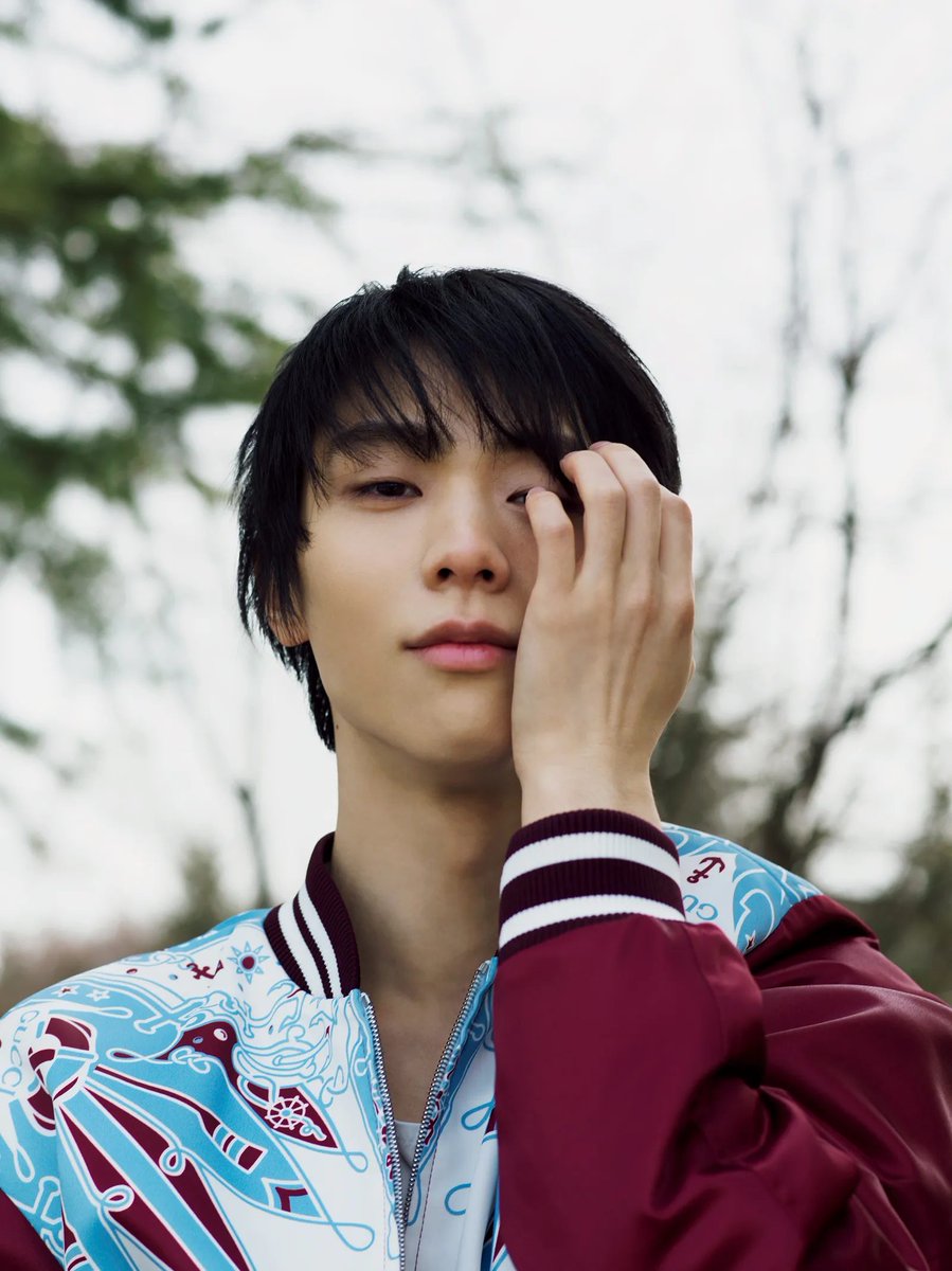 GQJAPAN's tweet photo. 「プロに転向しても根本の部分に変化はないと思っています」

▼#羽生結弦 の記事をプレイバック
https://t.co/giqtjIUjk8 https://t.co/4e3eKPqo0W