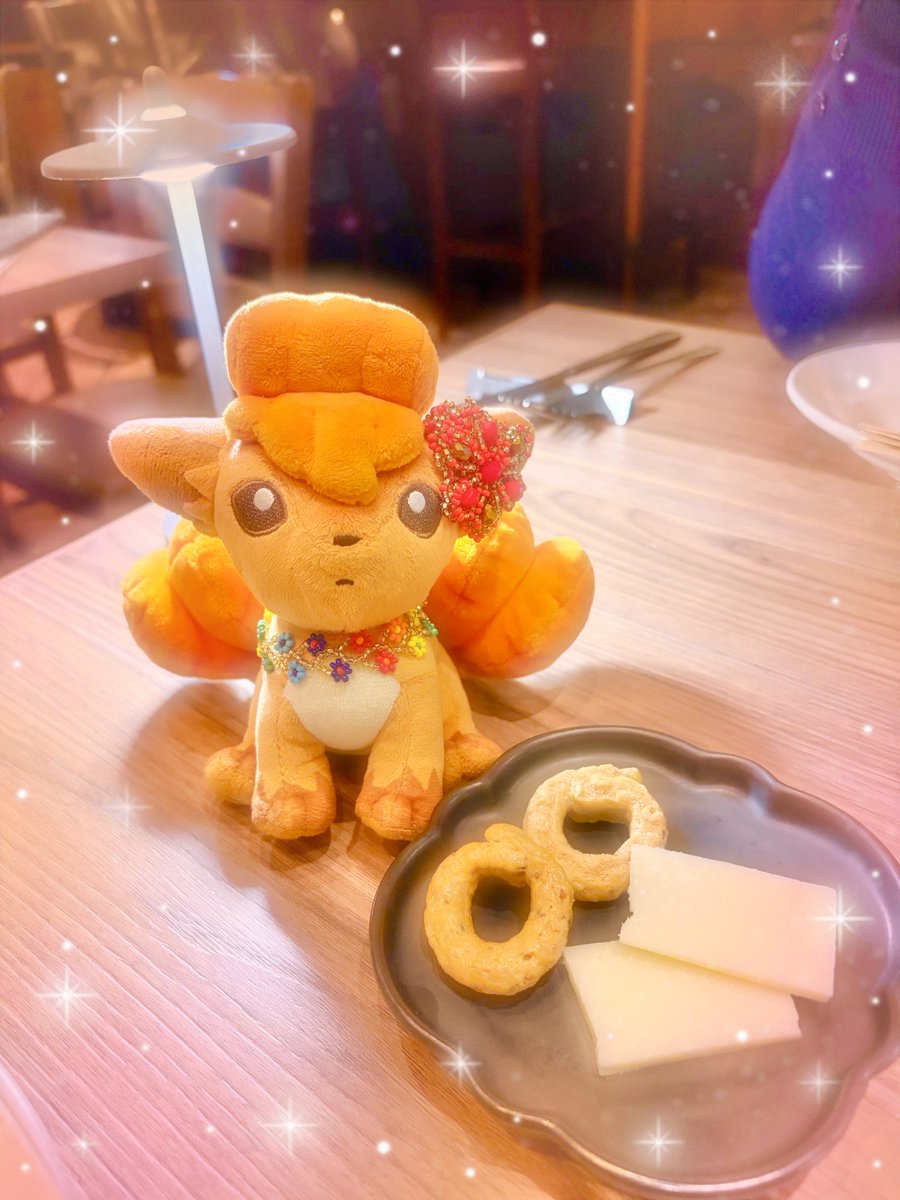 Mariarokon's tweet photo. 美味しいイタリアン🍕🍝

#ポケぬい #ぬい活 #ぬい撮り https://t.co/PgRdrv9ga0