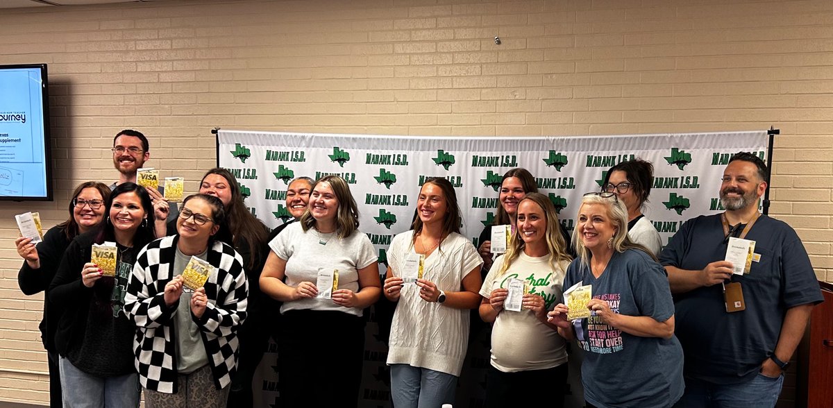 keli_soliz's tweet photo. Mabank ISD New Teacher Support is strong and today kicked off the 2026-27 cohort’s support with @lead4ward!  It’s going to be a 
“fla-mazing” year! https://t.co/qrZrynUB29