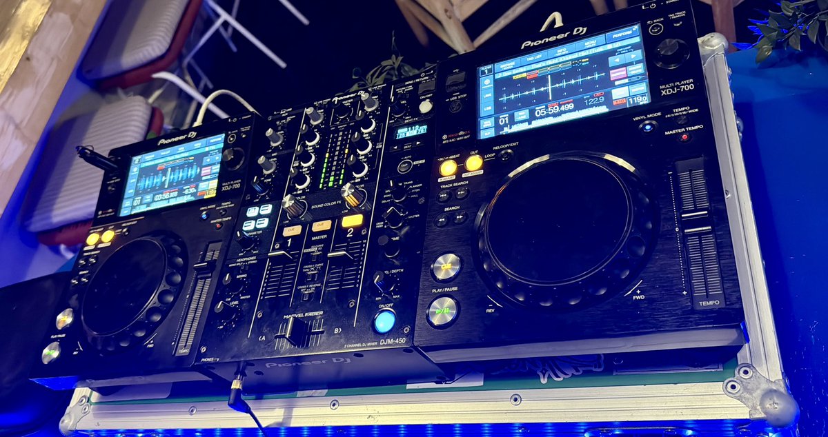 djSanPler's tweet photo. hoy viernes dj set en Nimbo de 9 a 12 La musica nos une! https://t.co/7gqHkvDXmV