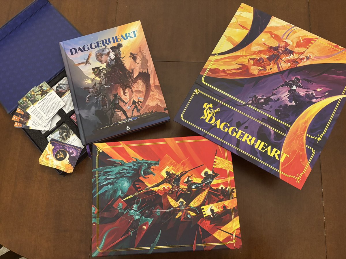 DrklDrmngAlex's tweet photo. Daggerheart “Limited Edition” Unboxing!
Classic and Hope and Fear expansion.

#Daggerheart #CriticalRole #TTRPG #StoryTableGDR #HopeandFear https://t.co/TUzp7CfqrA