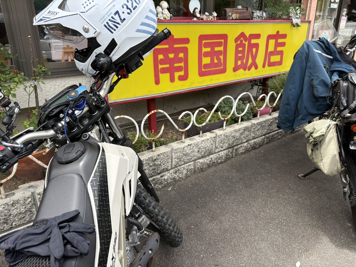 BK_ysk's tweet photo. いつも通り過ぎてた店で昼飯 https://t.co/xSXpNFt0qT