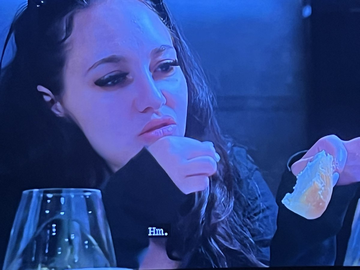 Jaded_Chinx's tweet photo. Pressing him about his divorce but has she dropped every man she was talking to in jail? I think tf not. She wants someone to constantly chase her. He’s not doing that. #loveafterlockup https://t.co/qPhiUZGE2Z
