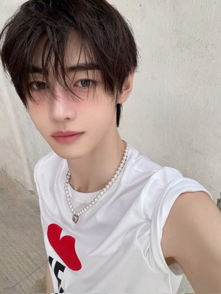 En_Ruby1009's tweet photo. ENGENEs, let's join this trend🤍

☆ My Enhypen member 
☆ My Enhypen friend
☆ My Enhypen boyfriend
☆ My Enhypen crush 

Passing this to~
@Enha_ZuU777 @Blackmoonro7 @engenesoul7 @Heeart_1009 @shraa_zblue  

Don't forget the tags 

#ENtwined_As_Seven
#Boycott_HYBE_For_Misconduct https://t.co/BbQpclOZJb