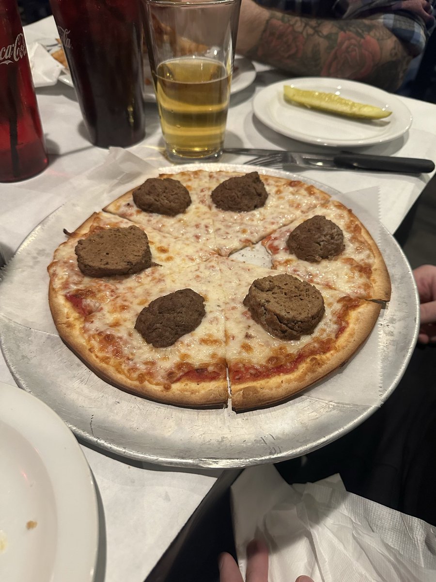 _joe_fed_'s tweet photo. @RobbyBerger Nothing will beat this. Had to have been the first time the chef ever heard of a meatball bar pie https://t.co/QtwWe72JCG