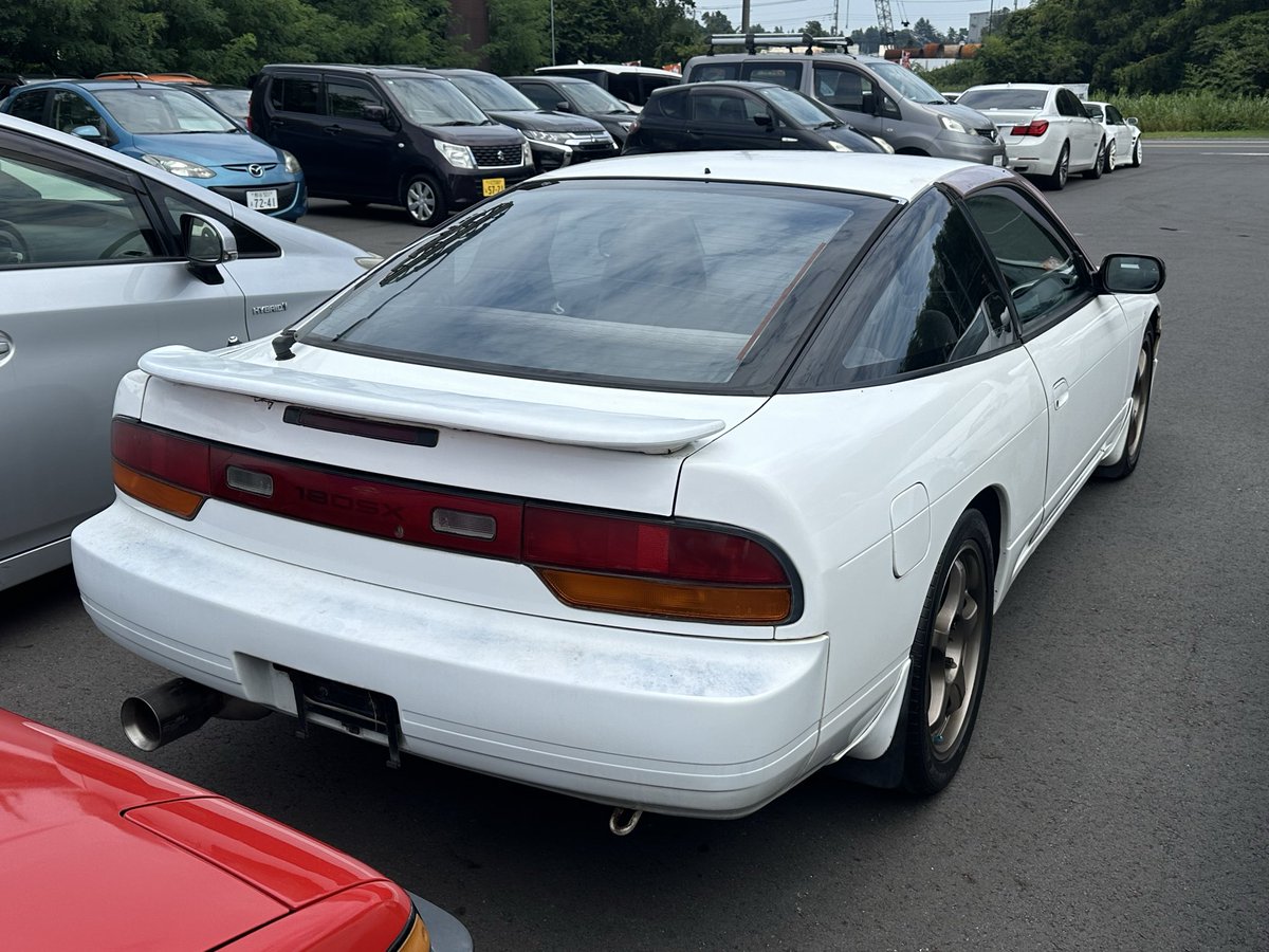 NextCarsPro's tweet photo. 掲載前SALE‼️

動画はリプ

180sx 売ります。
平成7年式

内装ほぼフルノーマル
フジツボマフラー
TEIN車高調

230万
購入希望 相談等dm迄

#180sx  #わんちっち #スポーツカー買取 #旧車買取 #ドリ車買取 #車買取 #車売ります #車買います https://t.co/6a5BTnFEN1