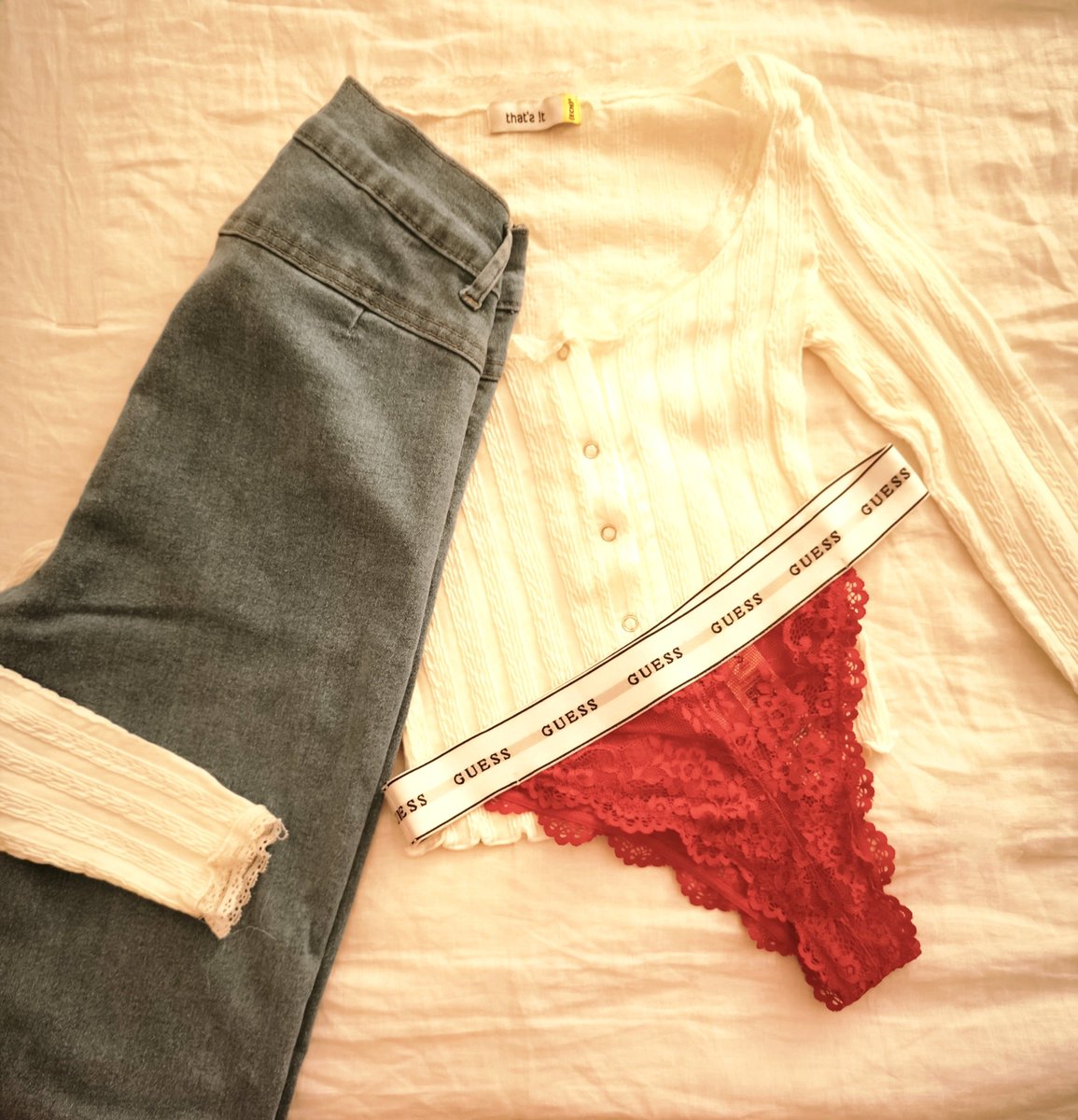MichFemboy_00's tweet photo. Hoy toca salir a estrenar este outfit 🥰!!
#femboy #femboydress https://t.co/WLgyqgshBP