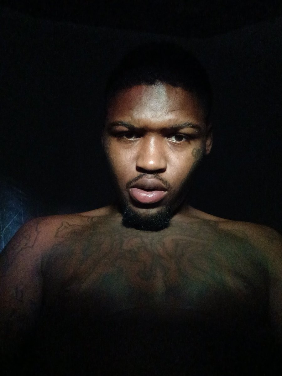 quay4623's tweet photo. Talk game like u a poét 😂 https://t.co/qC1dQFgChT