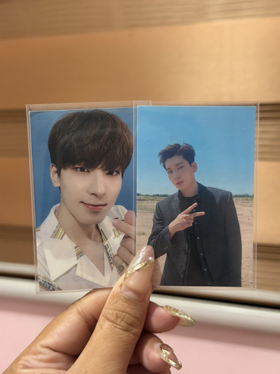 eisaarchives's tweet photo. ༘ ೀ⋆｡˚ wts lfb

help rt! 

wonwoo ode to you caratzone
(selca dented)

offer your price !

• PAYO ONLY
• shipping schedule is every SUNDAY ONLY
• bulacan area 
• x sensi and impatient
• ALL ONHAND and ready to ship

🏷️ wonwoo ode to you caratzone set https://t.co/kF8TYb9N74