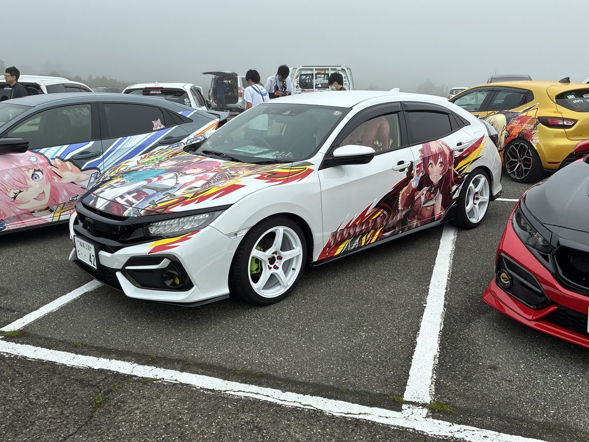 den3522's tweet photo. 【ご報告】

シビックFK7、ボンネット追加施行しました‼️

変わらず 
#大空スバル ＆ #宝鐘マリン 
#ババドナ 仕様です🚑🏴‍☠️

イラストはサイドと同じ、
ぶち先生(@tooo88 )

デザイン、印刷、施行もお馴染み、
Laplas Design様(@LaplusDesign )

お世話になった方、ありがとうございました🙏 https://t.co/QrFHrpjS8y