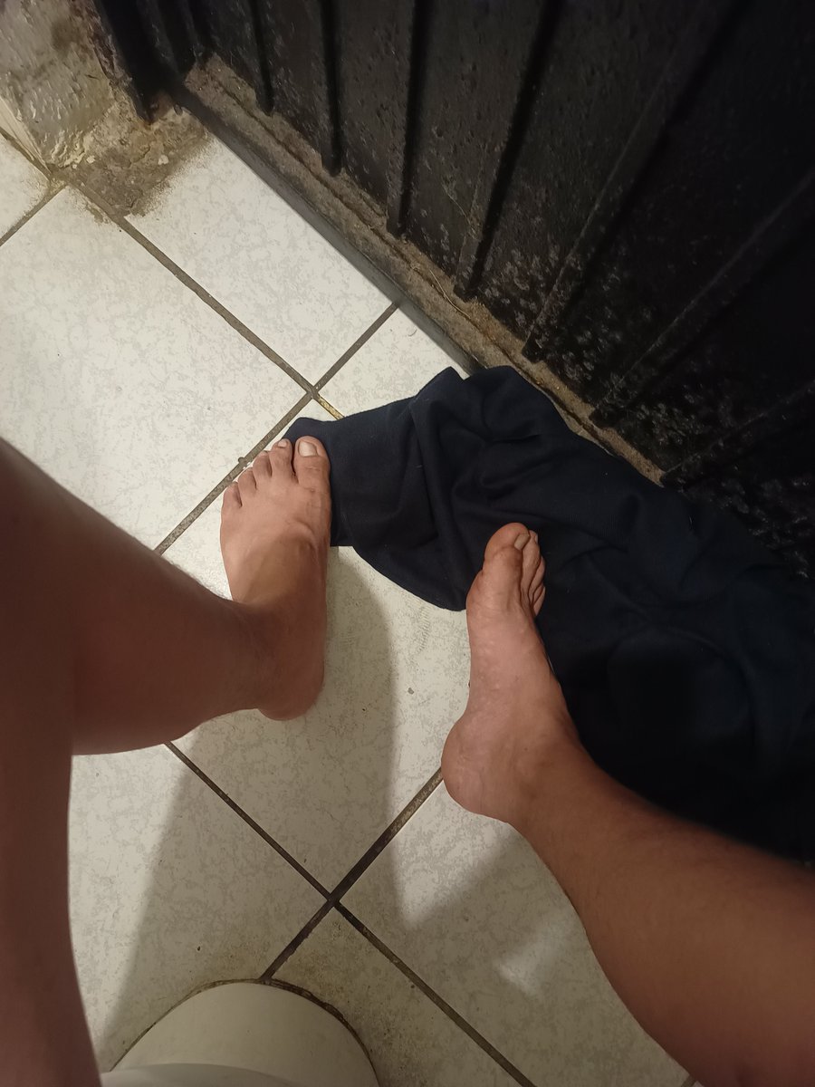 aledraco1's tweet photo. #Patas #gaygdl #hombres https://t.co/6W42KMiYHh