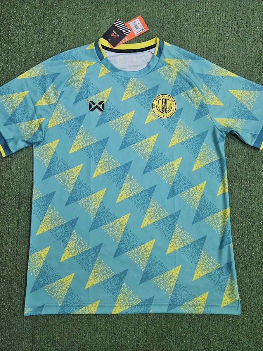 wanfakhrul23's tweet photo. Selamat mengundi buat seluruh warga Negeri Sembilan! 🗳

👕 Jersi @nsfc1923 (Away) Pre-Season 2026/27 🟢🟡

Saiz L • Pit 21 L28
Harga: RM89

▶️ Beli online di Shopee Warrix Official Store di https://t.co/Z3uuksPfOL

#Warrix #EveryMoveMatters #NSFC #HobinJangHobin https://t.co/kH4C4nSPcA