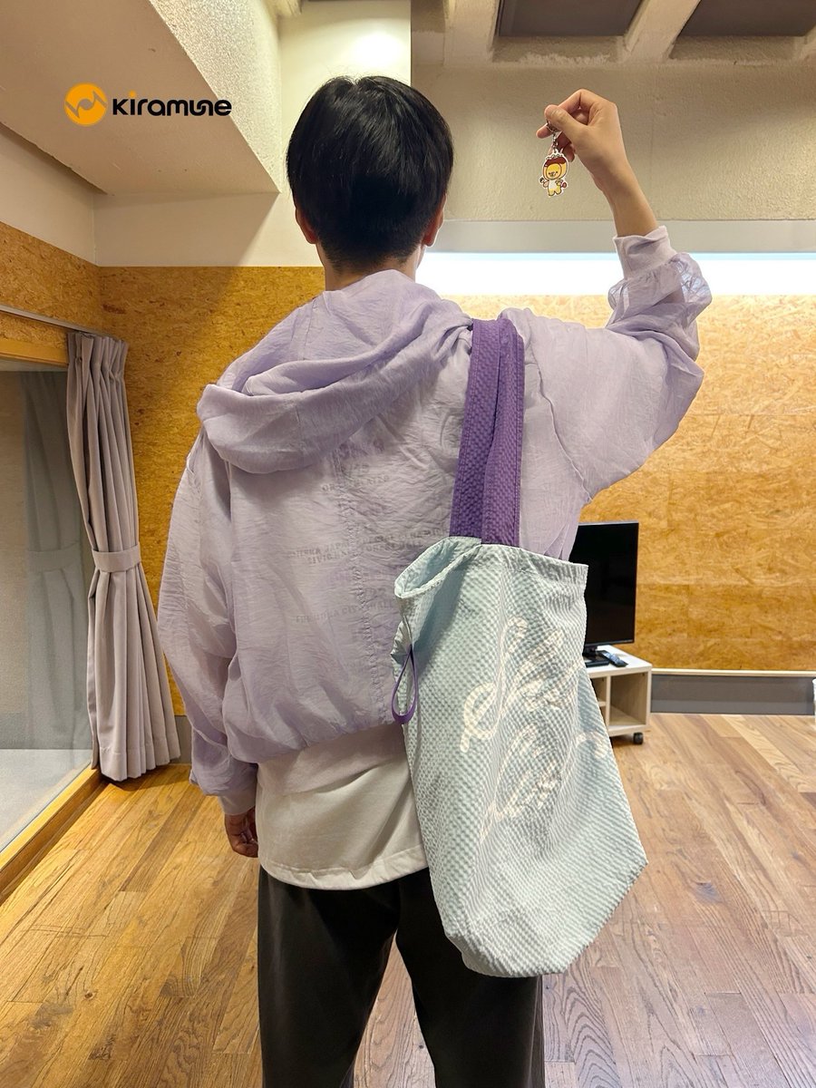Kiramune_twit's tweet photo. 【#神谷浩史】

／

Hiroshi Kamiya Live Tour 2026 
「Share Live」🎧

グッズ・レコ販のご案内✨

＼

🛍️詳細はこちら💿
https://t.co/6f3XsbZDlG

※東京公演のグッズ販売の詳細は追ってご案内いたします

#シェアライ
#kiramune https://t.co/MJgQDD5GzI