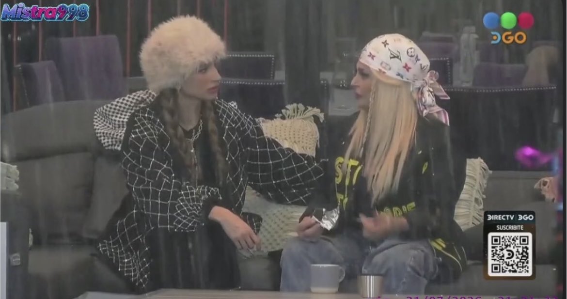 belitooooooo's tweet photo. Cinzia perdiendo sus rasgos adolescentes 
#GranHermano https://t.co/wU28ZdARuj