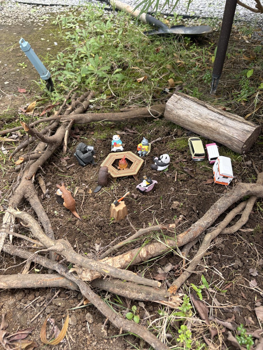 sayu1983's tweet photo. キャンプ場も創ってみた！
ガーデンとちょっと距離があるよ🏕️ https://t.co/CGwvdWBupc