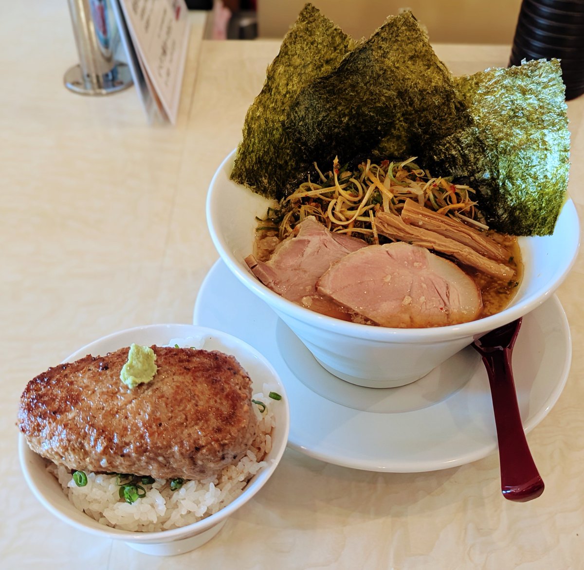 転生したらホグスヘッドだった件 tweet media