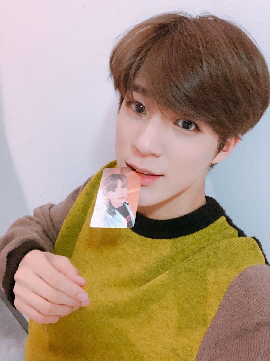 캡 tweet media