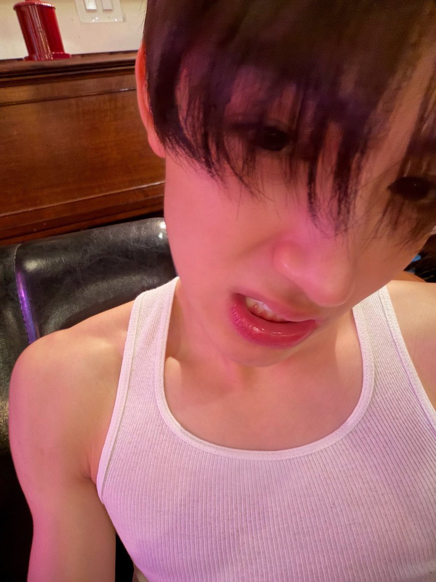 eomppeuuni's tweet photo. si ganda https://t.co/9YMy3ropaH