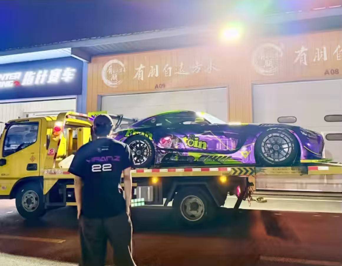 icyiranz's tweet photo. 🥣: frankenstein racing 🫡🫡 besides the stickers and the clothes, what else is there? can you share a purchase link? i’d like some too ! 🥹
🏎️: we’ll make some more in the future and give them to everyone https://t.co/74fJI7Q8KP