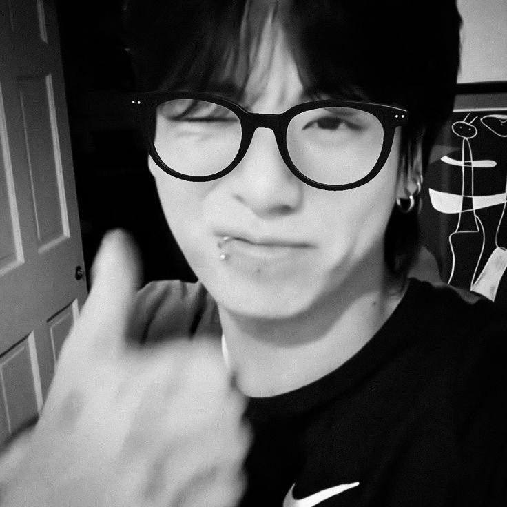 brisasdocaos's tweet photo. ㅤ    ㅤㅤㅤ    (𝕮)-𝗔𝗢𝗦─ 𝗆𝗈𝗋𝖾𝗇𝗈 𝖽𝖾 𝗍𝗈𝖽𝗈 𝖾𝗅 𝗰𝗮𝗼𝘀,
ㅤㅤㅤ    ㅤㅤㅤ    ㅤㅤㅤ𝖽𝖾𝗌𝗍𝗋𝗎𝗂𝗋 𝗍𝗎𝗌 𝘀𝗲𝗻𝘁𝗶𝗱𝗼𝘀. https://t.co/j3YTTAjjOo