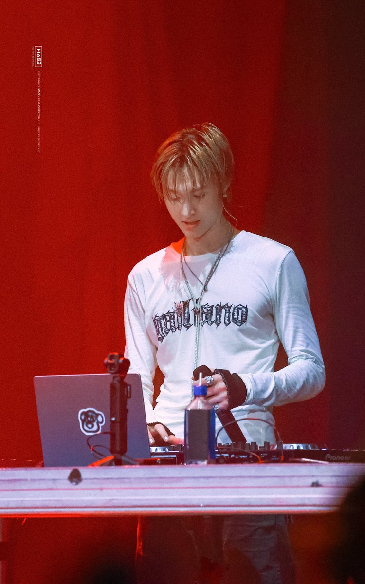 MAS080320's tweet photo. 260731 Lollapalooza Aftershow  
#MARTIN #마틴 #CORTIS #코르티스 https://t.co/vObipUtgUZ