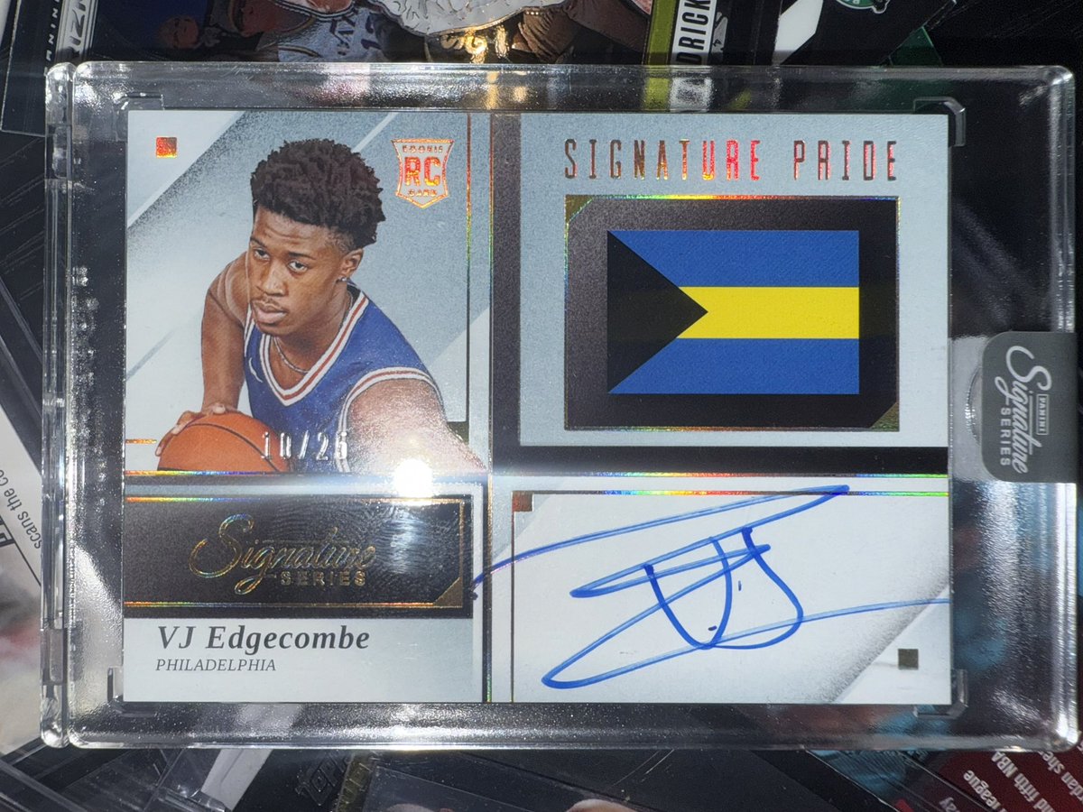 PackRipperHobby's tweet photo. @CardPurchaser Just pulled this VJ auto today. Got me back into cards https://t.co/AHPGjJs0YJ