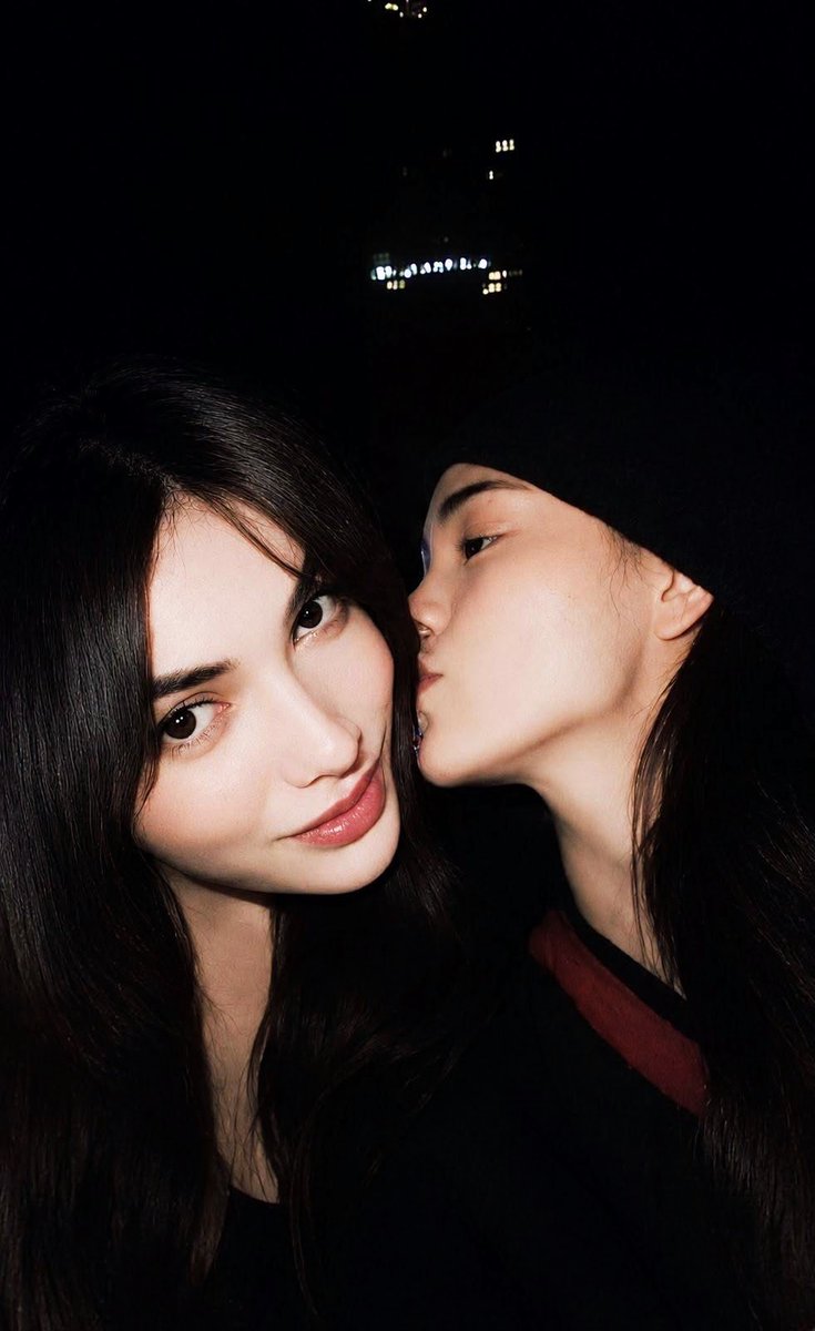 ItscelineEL's tweet photo. คิดถึงอิงล็อต เมื่อไหร่จะมาหอมแก้มแฟนอวดคนโสดอีก 😚 https://t.co/eyaPq7PomW