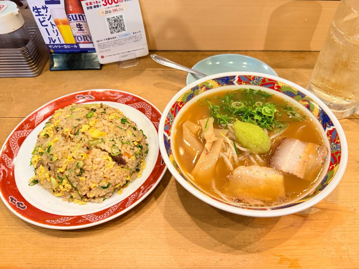 dt_men0807's tweet photo. 🍜 千番 流川店
にんにくラーメン+焼き飯

広島にいるので昨夜流川で気になっていた千番に初訪。明方まで空いてる繁華街のお店だったけど居心地が良くて1人でも何人でも楽しく入れるお店やったな
広島ならではの中華そばにニンニクたっぷりパンチもあり、焼き飯も濃い味でこれこれとなる一品でした https://t.co/EHUQb1UyR7