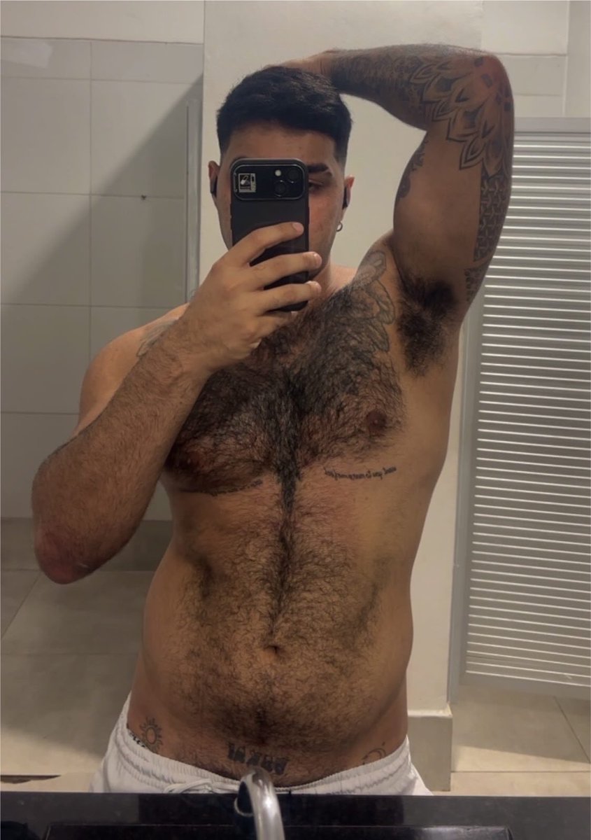 oliver_brun_'s tweet photo. O treino foi fofo hoje 🙃 igual eu https://t.co/UeWtoDkxT5